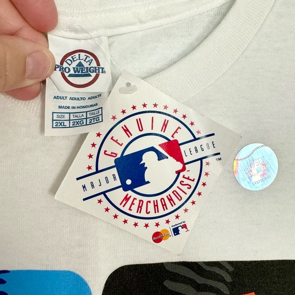 New W Tags World Series SF Giants & KC Royals MLB 2XL T-Shirt - Picture 3 of 4